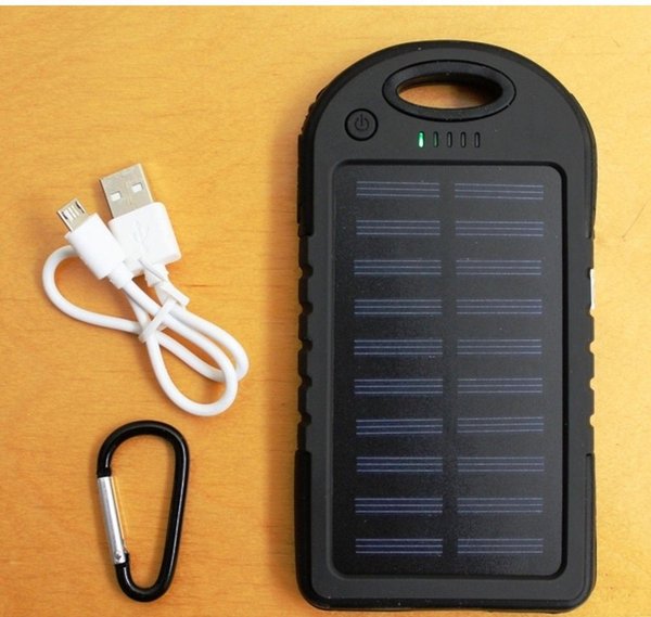 Powerbank / virtapankki, aurinkoenergialla ja USB:llä ladattava